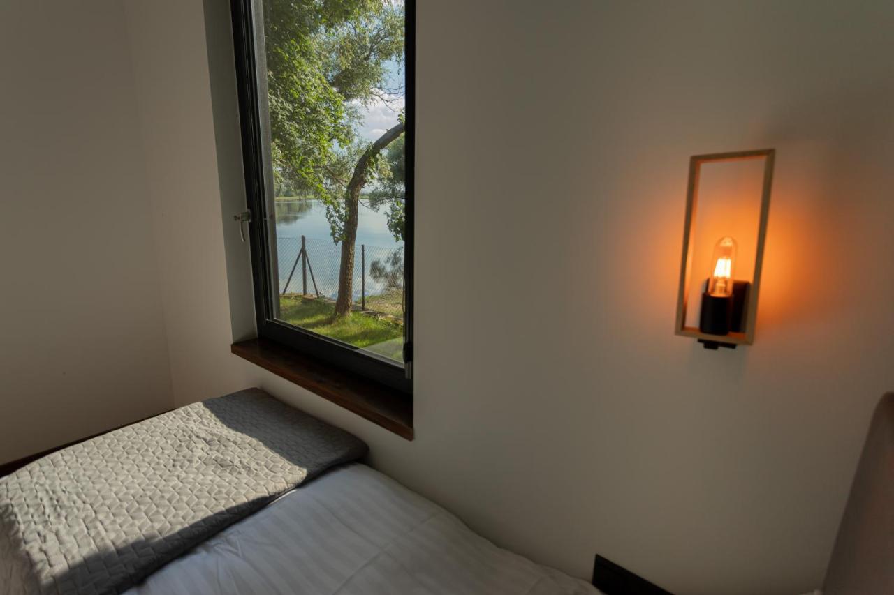 Villa Wez Tu Przystan à Pomiechówek Extérieur photo